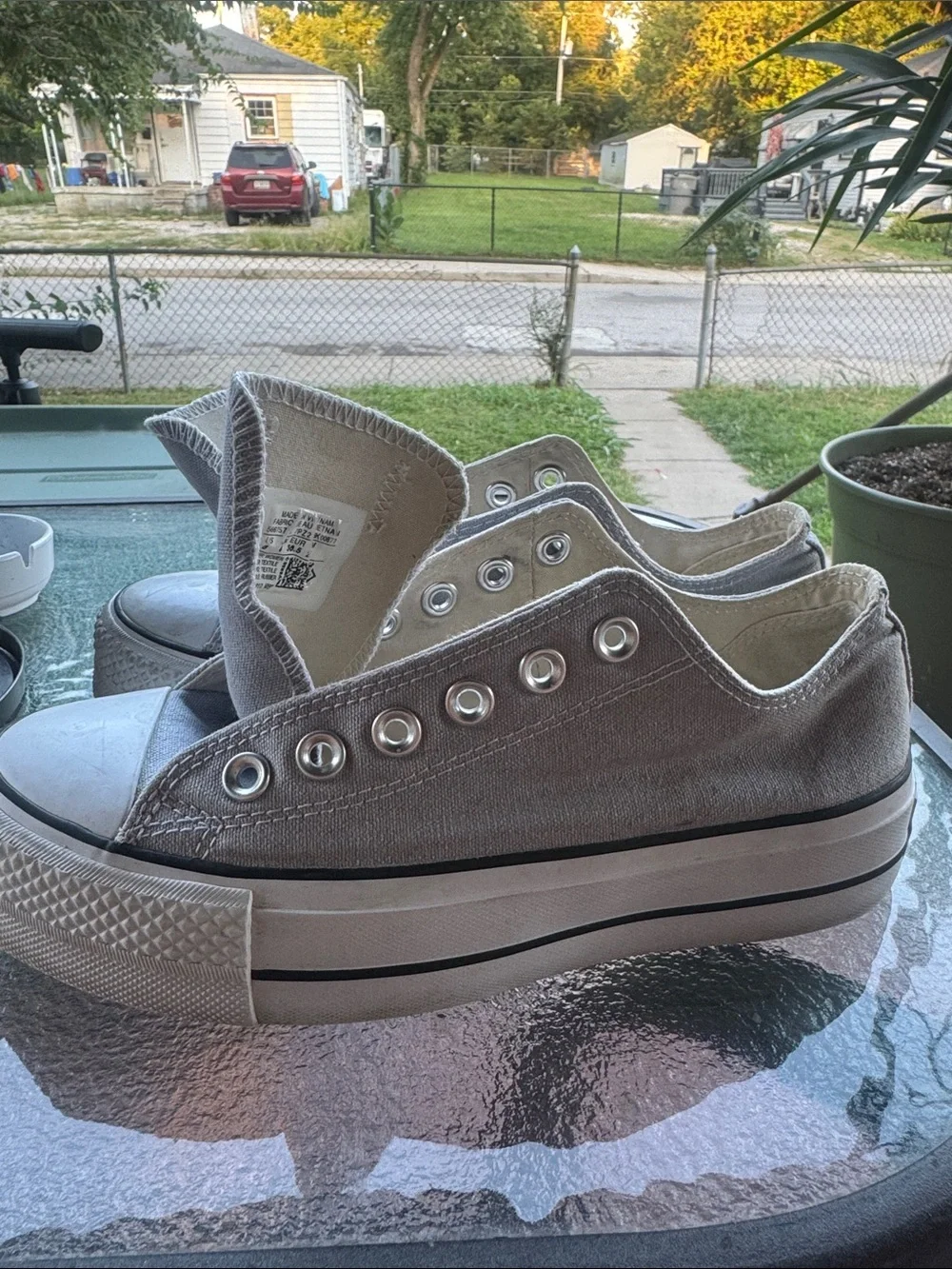 Converse Kids Gray Low-Top All Star Sneakers *have shoe strings